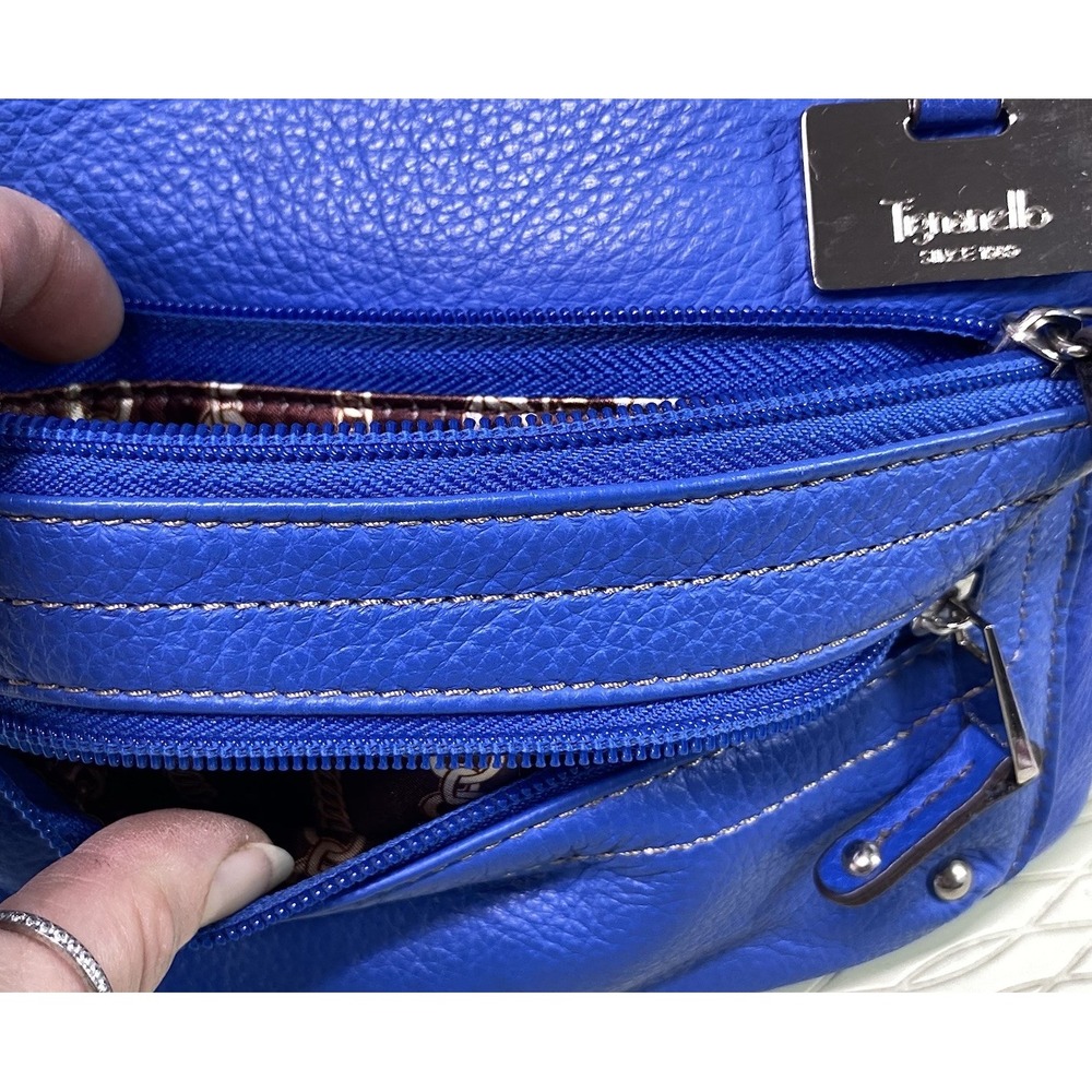 Tignanello Women's Leather Royal Blue Crossbody Purse Tons Pockets 7.5x9x1.5" - Picture 11 of 15